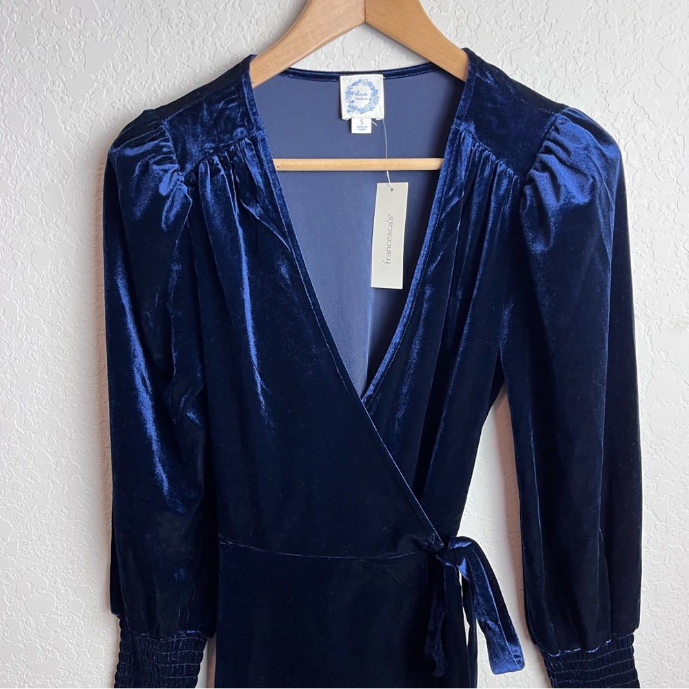 Francesca's Blue Rain Velvet Navy Erin Wrap Dress S Smocked Cuffs Mini NWT - Picture 5 of 12